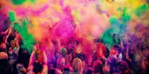 Lễ hội ném bột màu Holi