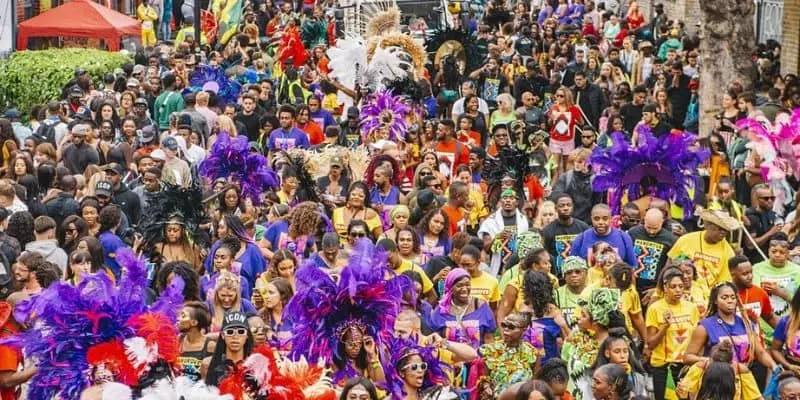 Lễ hội hóa trang truyền thống Notting Hill Carnival