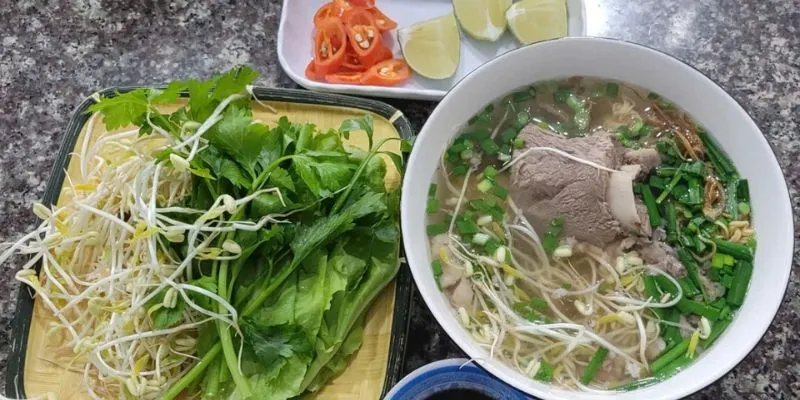 Tổng quan về món hủ tiếu chuẩn Mỹ Tho thơm ngon